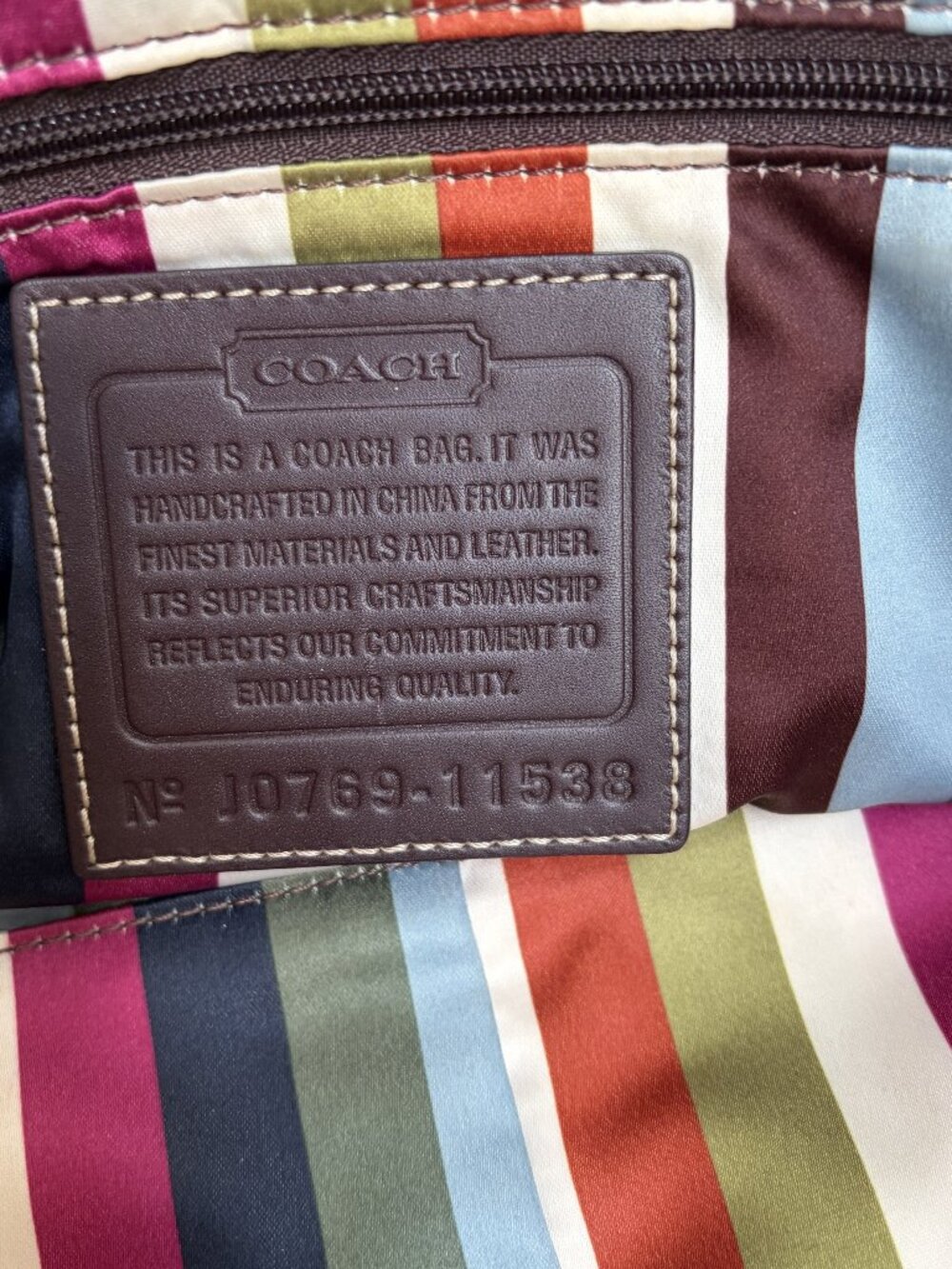 Rare Coach Resort Turnlock Tote style 11538 from 2007, metallic gold leather EUC - Picture 12 of 16